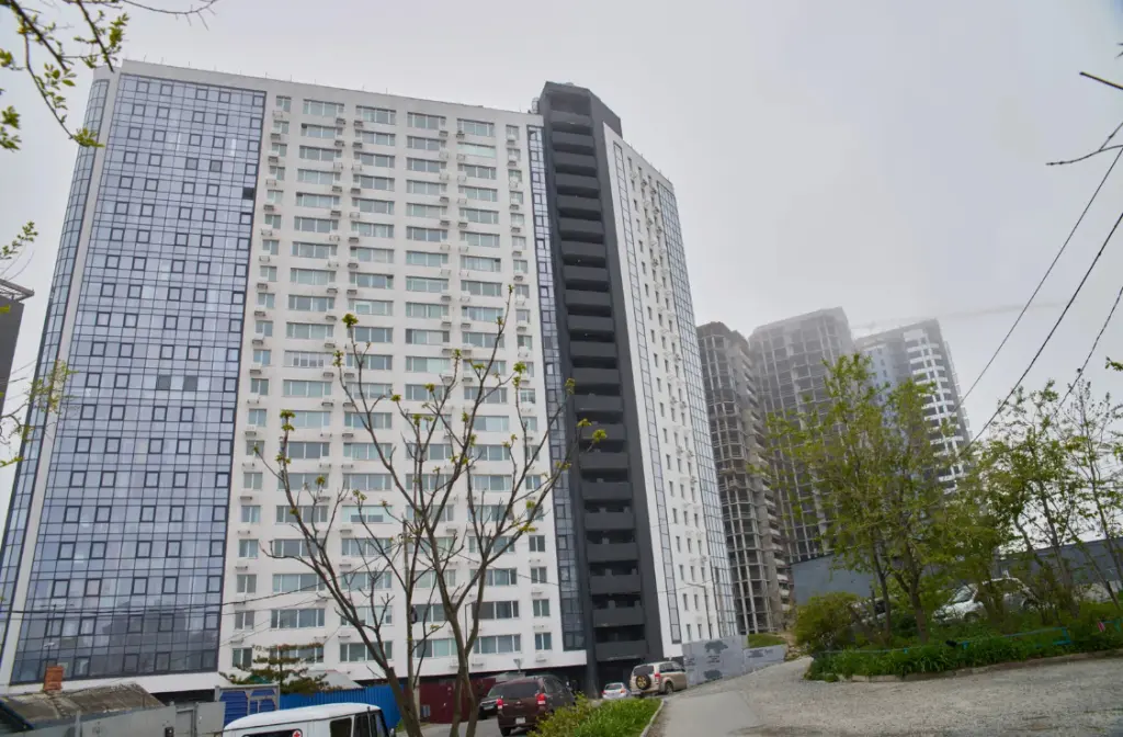 Владивосток: Апартаменты ЖК Театральный Фастовская 29