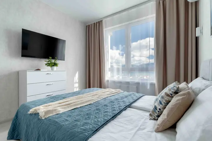 Новороссийск: Квартира с Панорамным Видом на Море и Горы от Home Group
