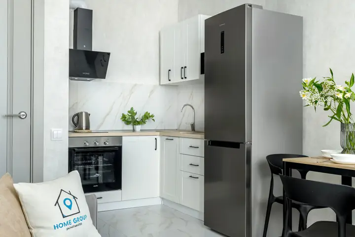 Новороссийск: Квартира с Панорамным Видом на Море и Горы от Home Group