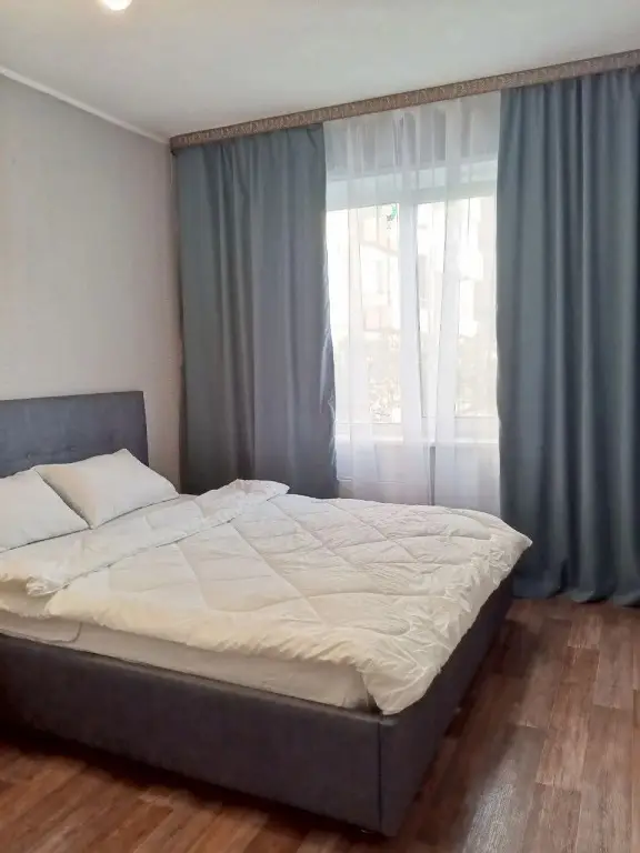 Квартира Трехкомнатная квартира в 10 микрорайоне — фото 1