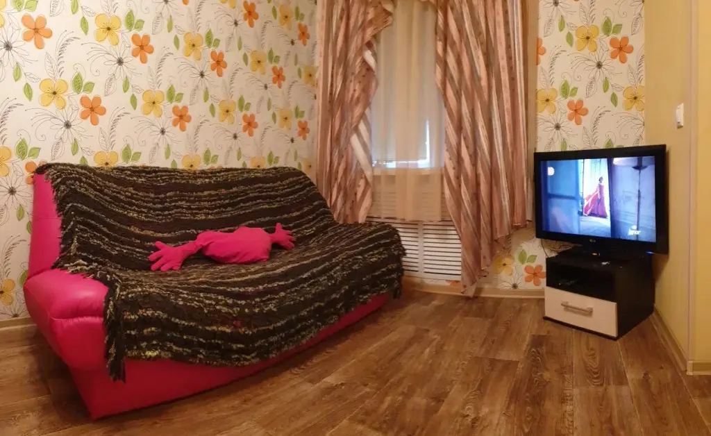 Мурманск: Na Vorovskogo 4/22 Apartments