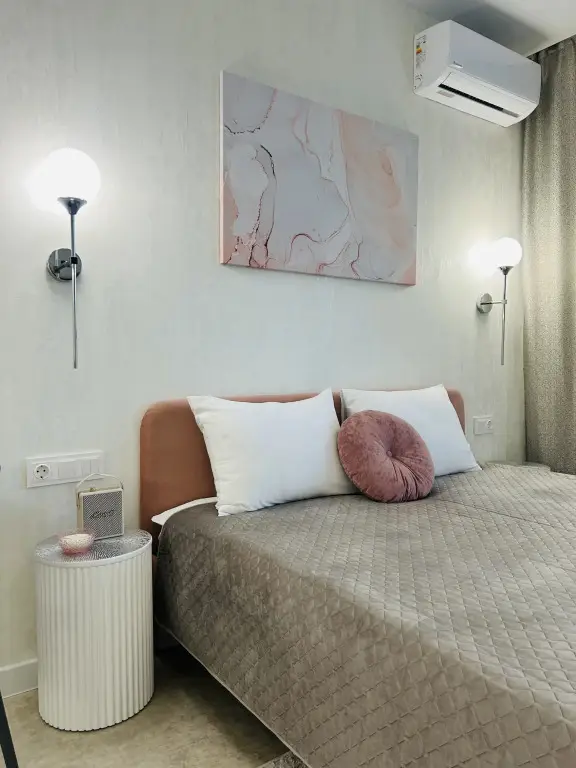 Омск: Апартаменты CozyRent Neoclassic