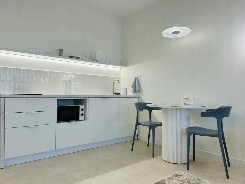 Омск: Апартаменты CozyRent Neoclassic