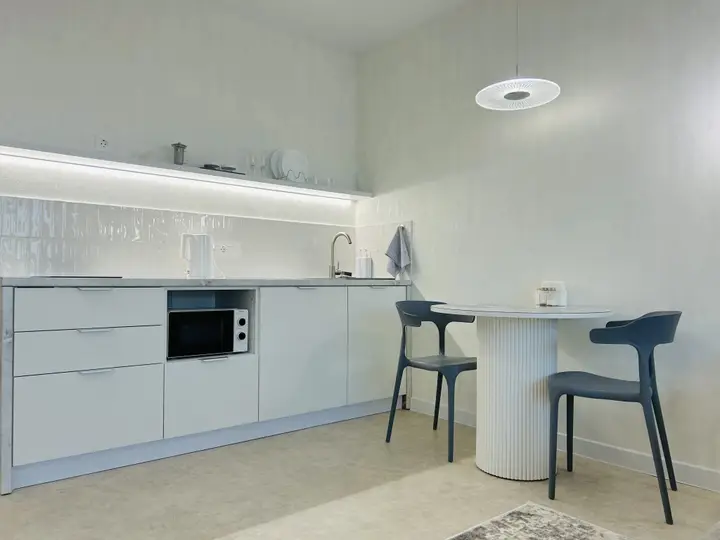 Омск: Апартаменты CozyRent Neoclassic