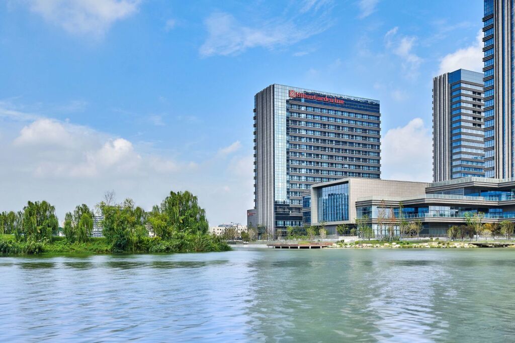 Hilton Garden Inn Suzhou Wuzhong — фото 1