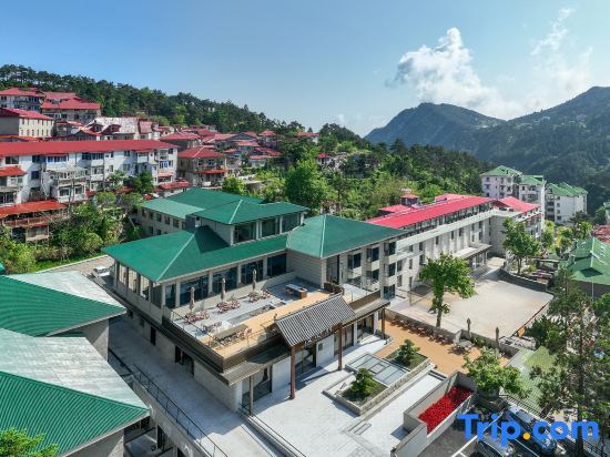 Цзюцзян: Lushan Guling Guan Yun Manxin Mansion