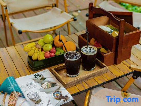 Лицзян: Lijiang Time · Linxi Senxi Snow Mountain Scenic Holiday Hotel