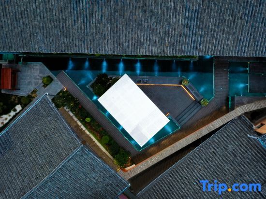 Лицзян: Wanda Moments Guesthouse，Lugu Lake