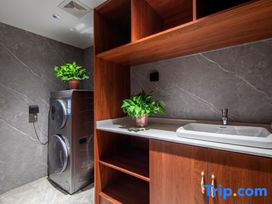 Циндао: Thank Inn Hotel (Chengyang Fenggang Road Subway Station)