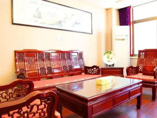 Луннань: Longnan Hotel