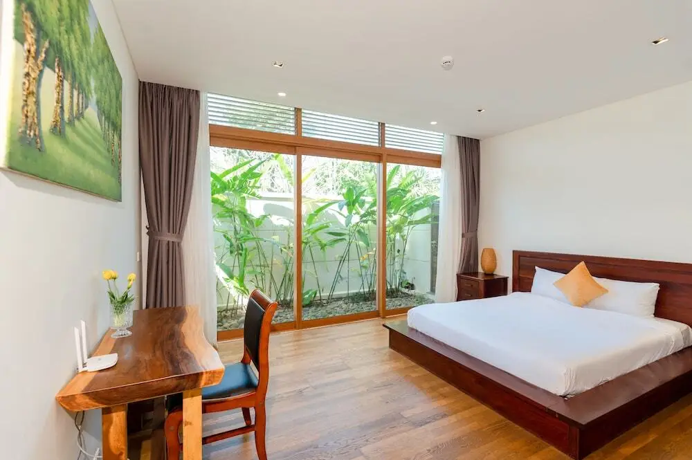 Дананг: Enjoy A Luxurious 5 Bedroom Villa