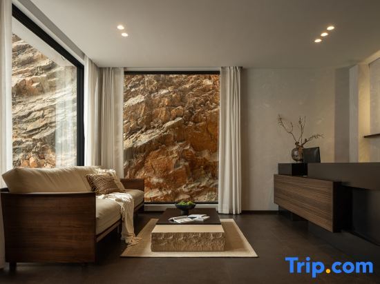 Дали: Aurora | Guyu Half Mountain Full Sea View Designer Resort Hotel (Dali Erhai Branch)