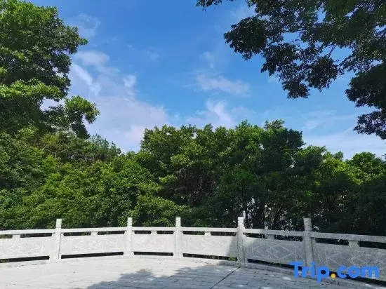Хэнъян: Hengyang Nanyue Hengshan Qingshan Yunju