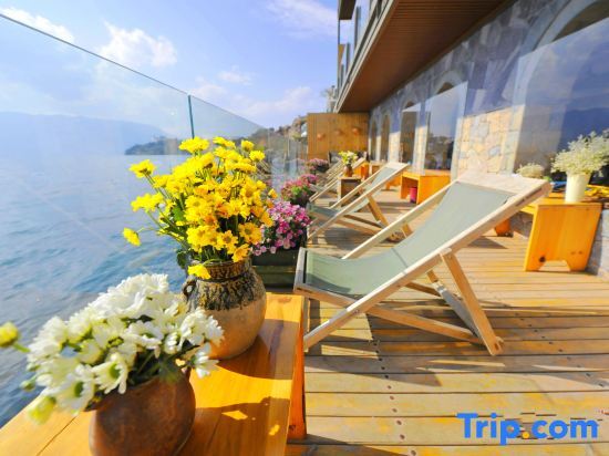 Дали: Dali Shuanglang Scenic Area Gongjiang Island Seaview Inn