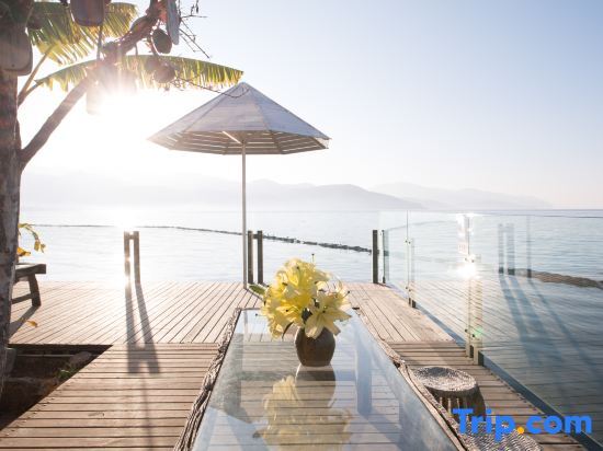 Дали: Dali Shuanglang Scenic Area Gongjiang Island Seaview Inn