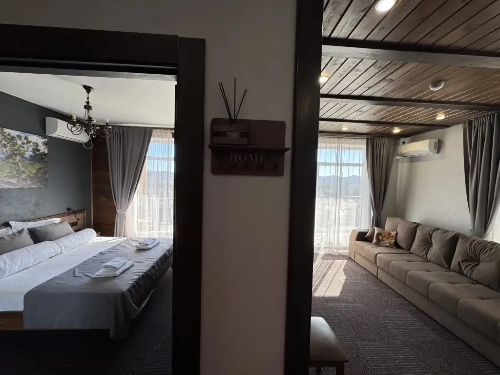 Сыростан: 518 Sport Residence Studiya I Spalnya Uglovoy Apartments