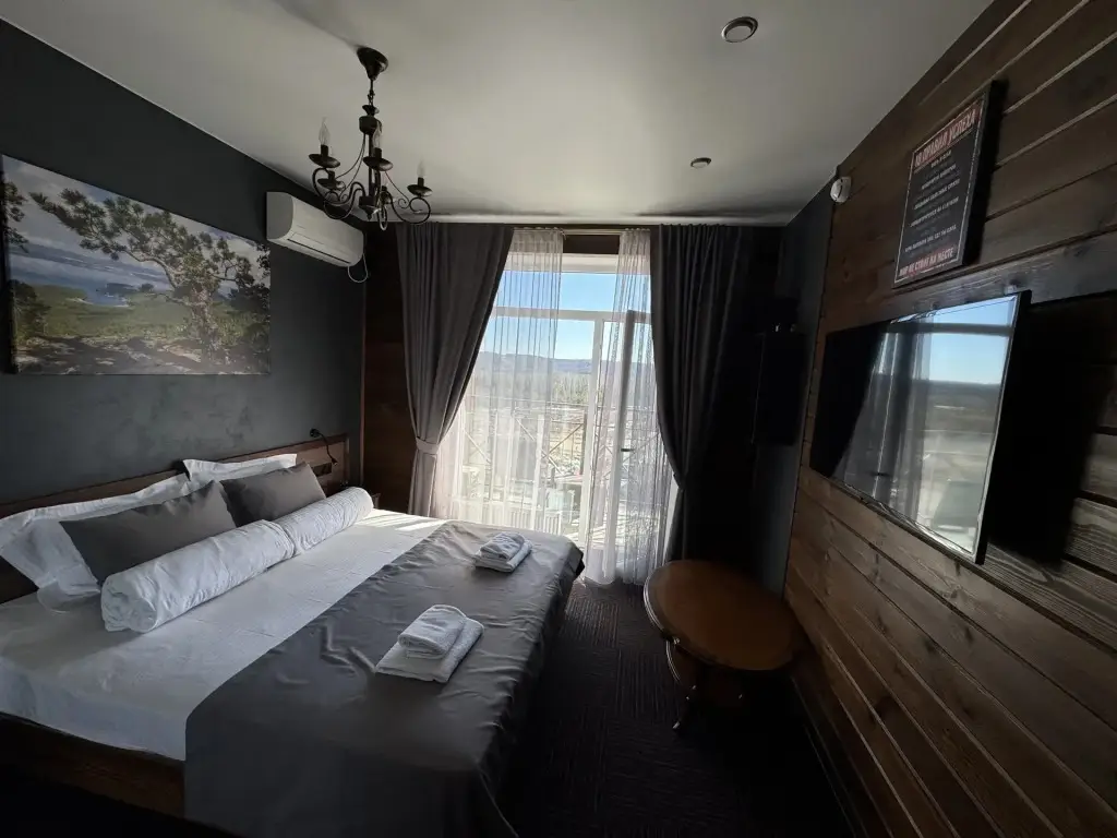 Сыростан: 518 Sport Residence Studiya I Spalnya Uglovoy Apartments