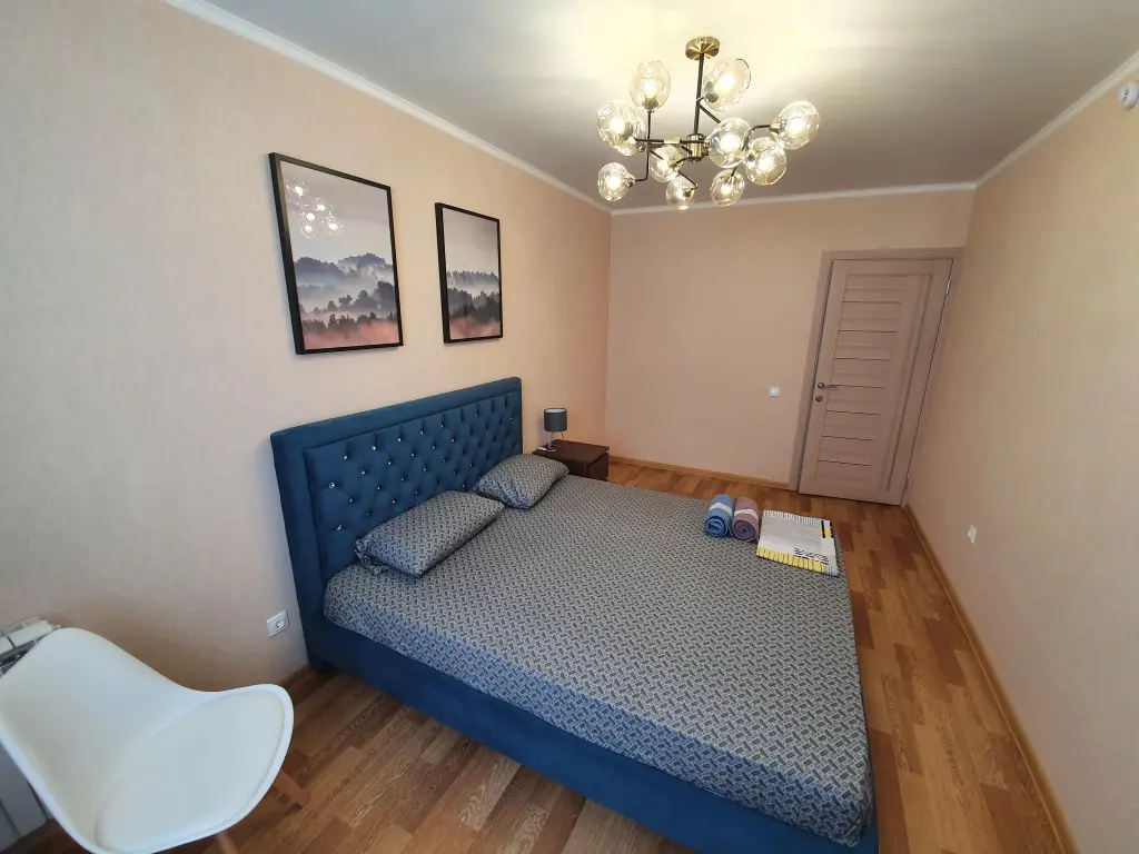 Альметьевск: Квартира Виталий HouseRent Трёхкомнатная по ул. Рината Галеева,35