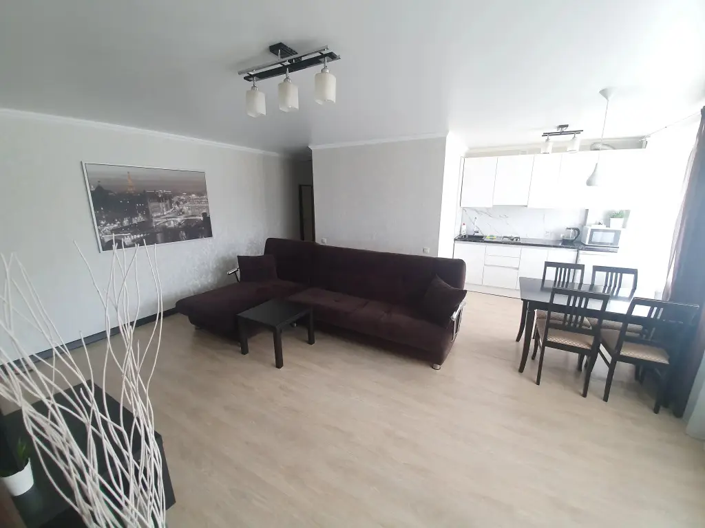 Альметьевск: Квартира Виталий HouseRent Двухкомнатная по улицы Мусы Джалиля, 21