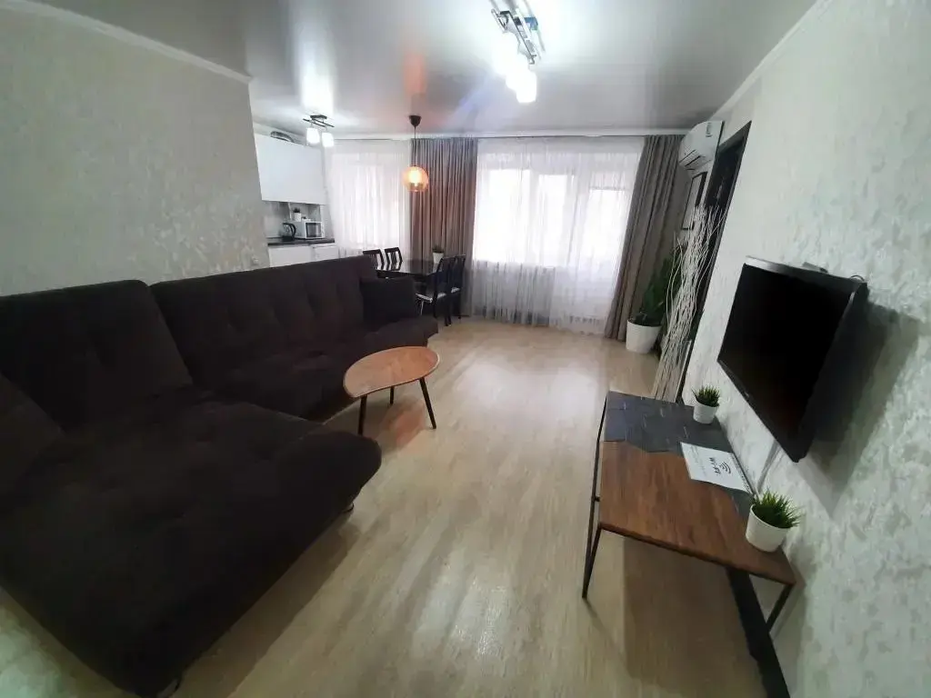 Альметьевск: Квартира Виталий HouseRent Двухкомнатная по улицы Мусы Джалиля, 21