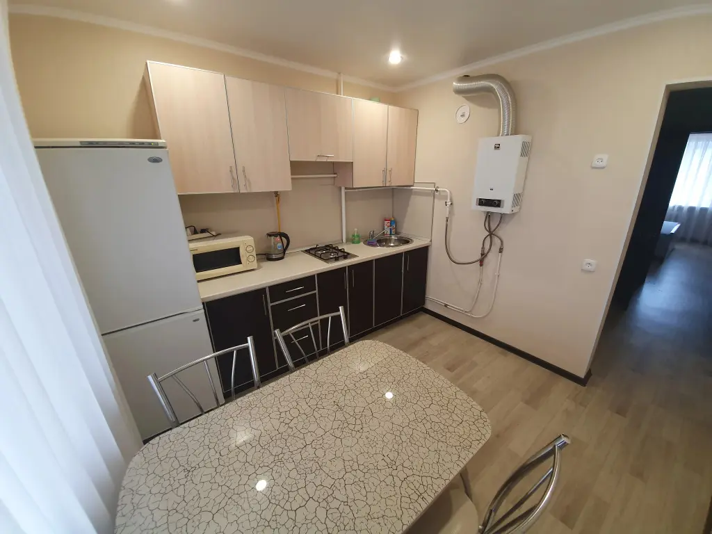Альметьевск: Квартира Виталий HouseRent Двухкомнатная по ул. Шевченко, 80