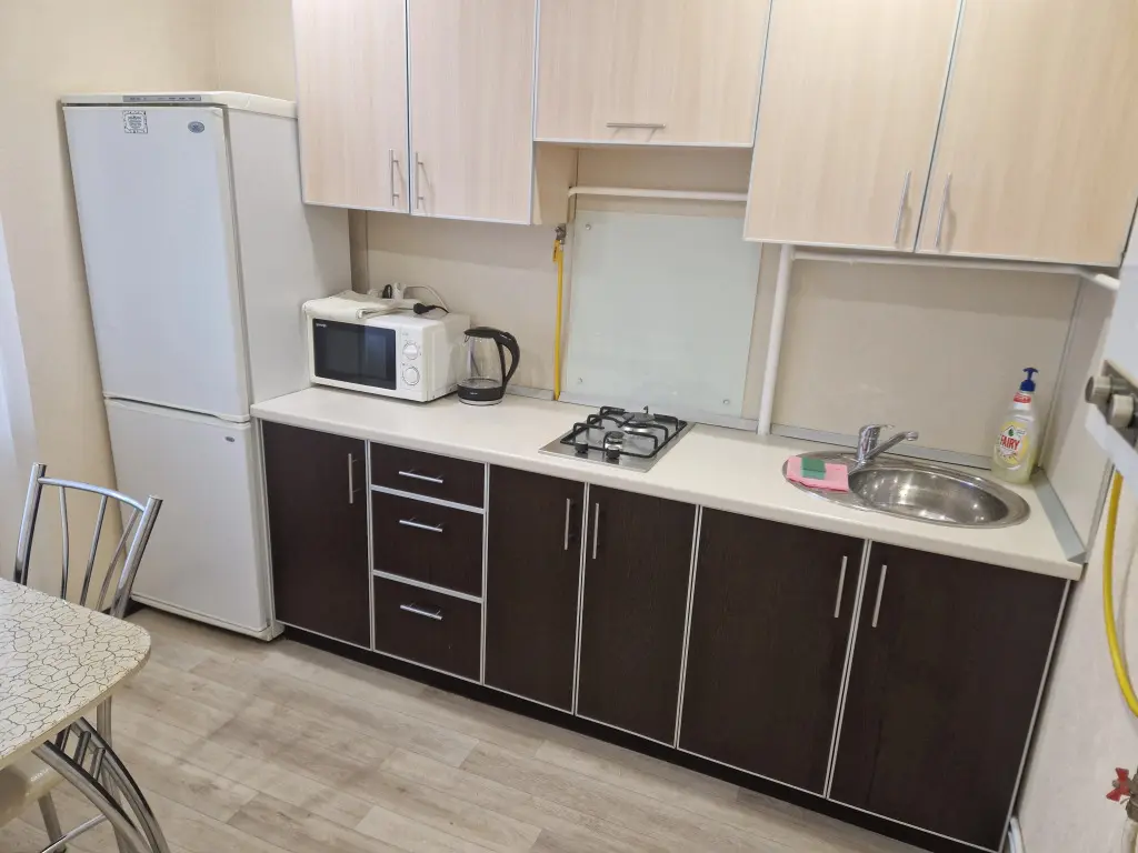 Альметьевск: Квартира Виталий HouseRent Двухкомнатная по ул. Шевченко, 80