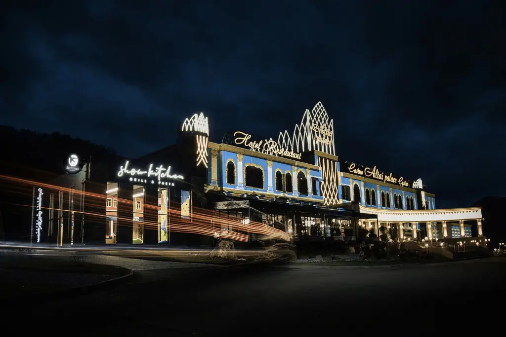 carousel image 3