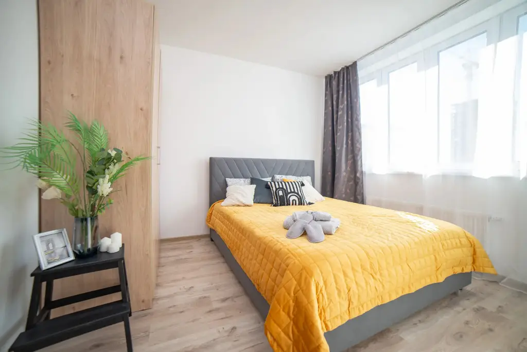 Квартира Евро-Двухкомнатная BeGuest на Академика Ландау 36 — фото 1