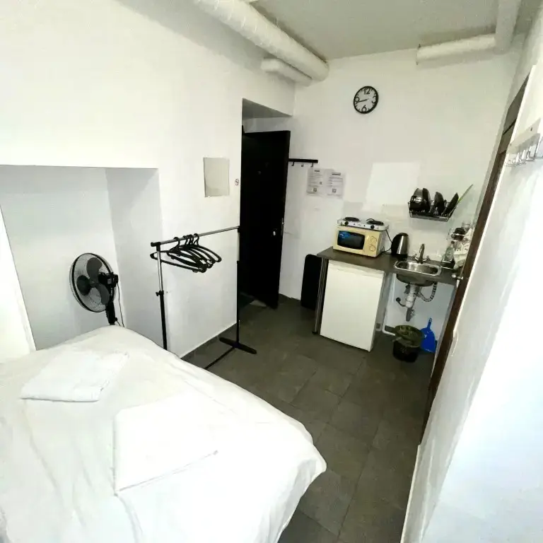 Санкт-Петербург: Апартаменты ROOMSTAY метро Василеостровская с видом во двор