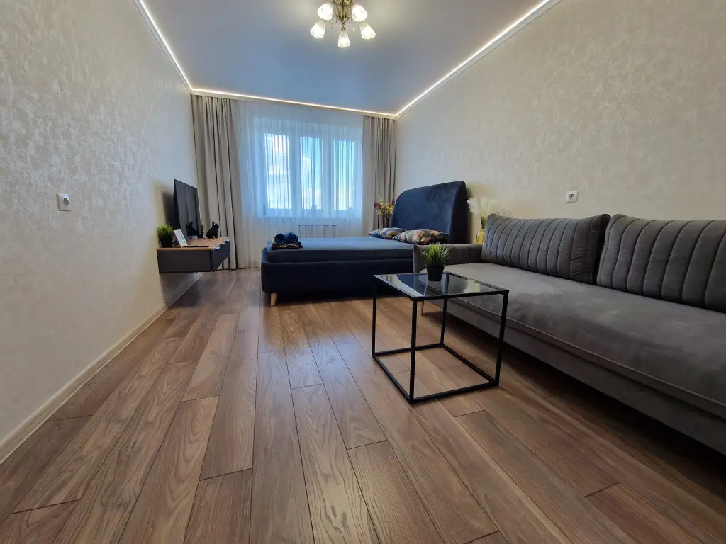 Квартира Виталий HouseRent Трёхкомнатная по ул. Рината Галеева, 31 — фото 1