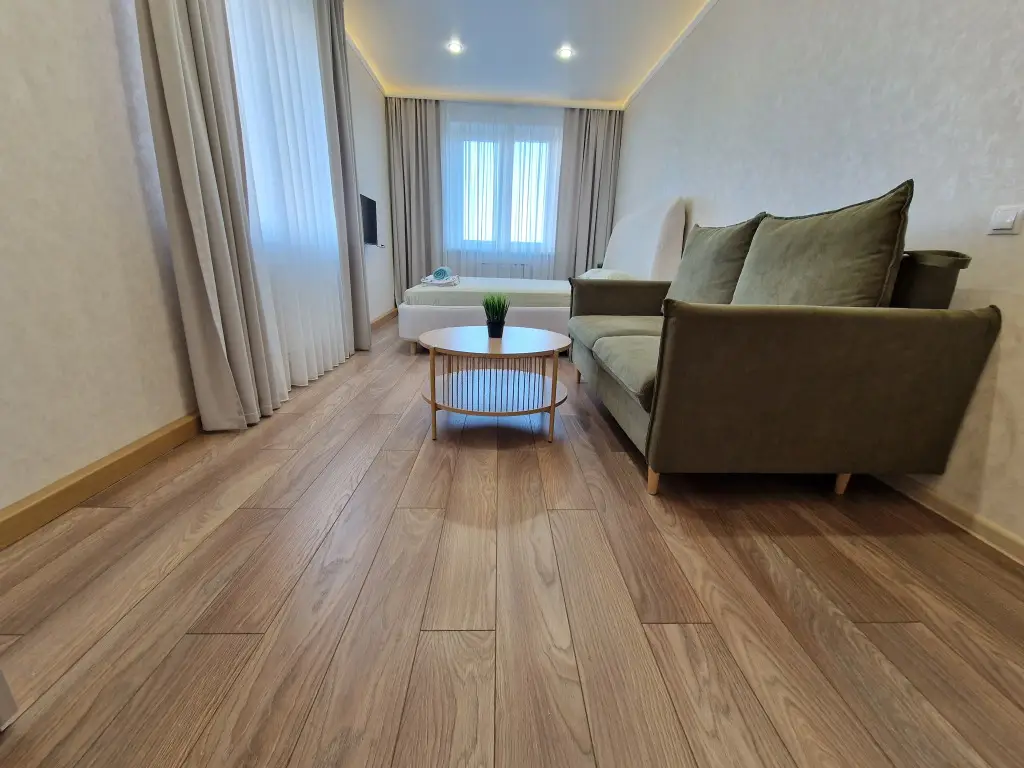 Альметьевск: Квартира Виталий HouseRent Трёхкомнатная по ул. Рината Галеева, 31