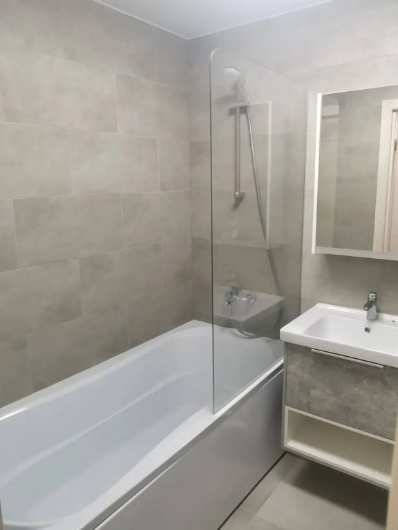 carousel image 4