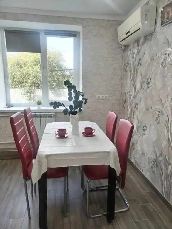 Крымск: Квартира КРЫМСК-АПАРТ на Курганная 1П