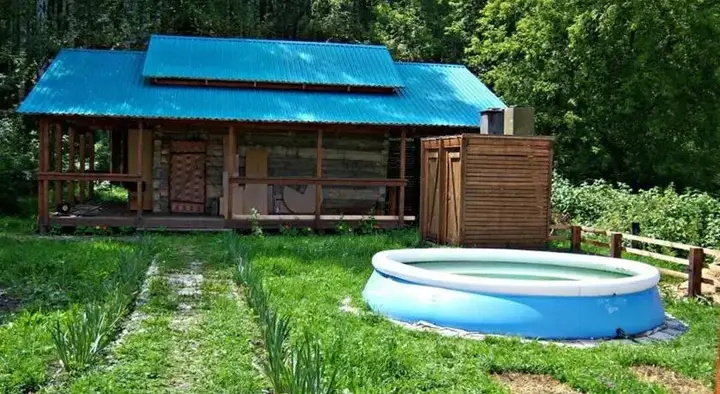 Ая: Domotel Uktus