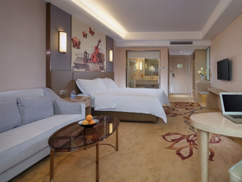 Фошань: Vienna International Hotel (Guangzhou South Railway Station Sanshan)