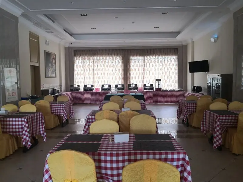 Фошань: Vienna International Hotel (Guangzhou South Railway Station Sanshan)