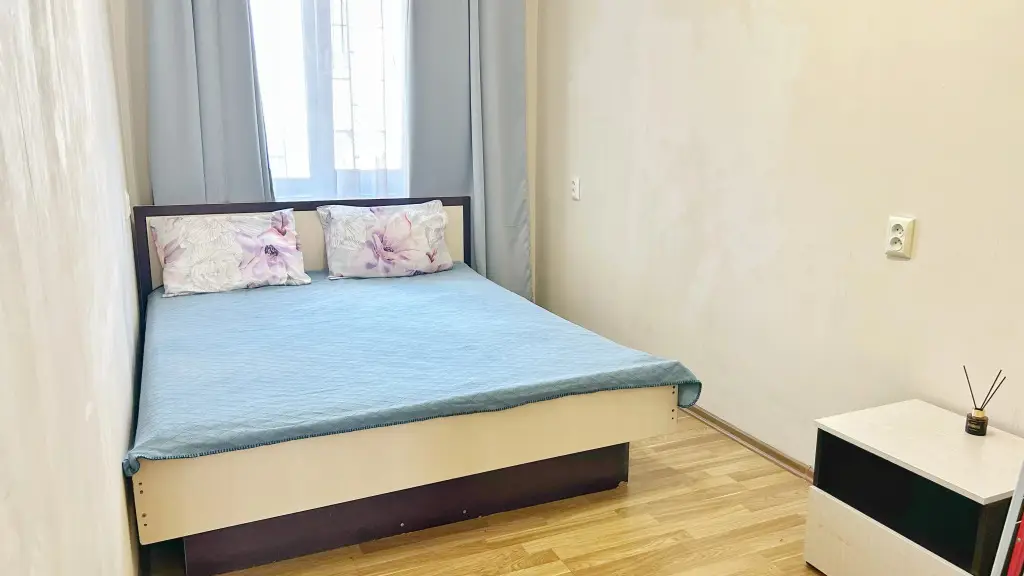 Симферополь: Квартира Симферополь с балконом