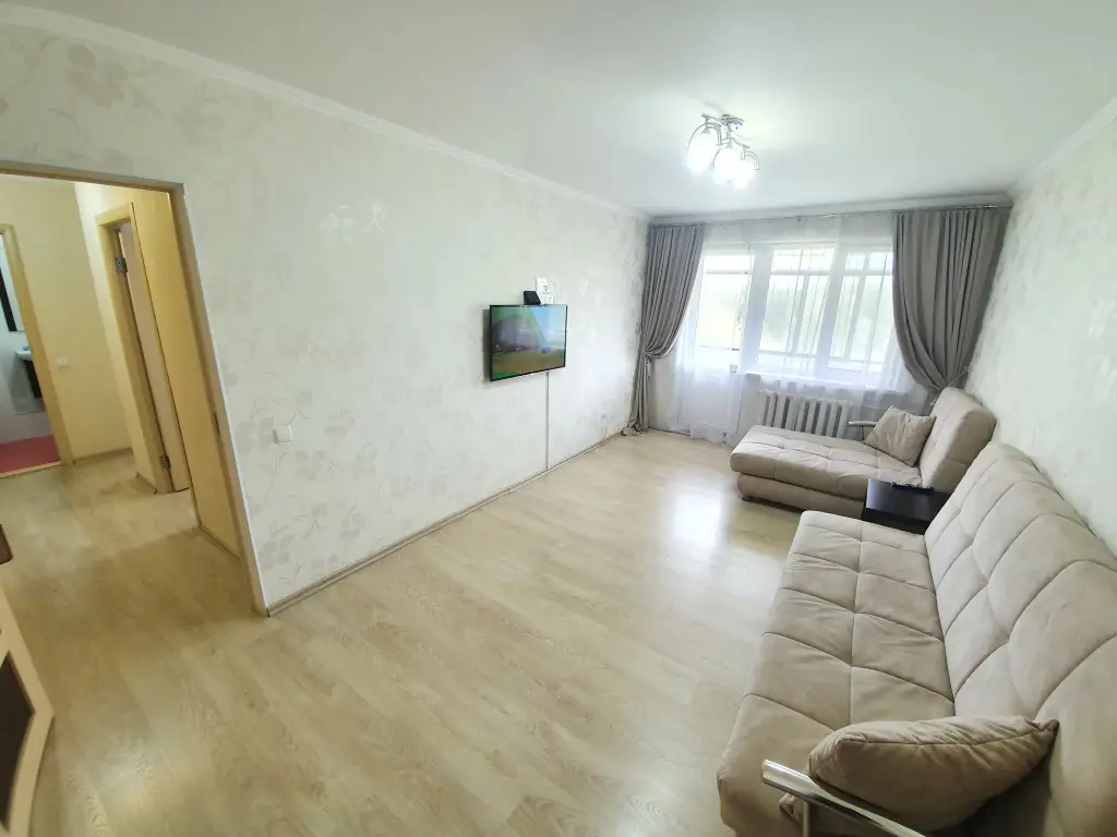 Альметьевск: Квартира Виталий HouseRent Двухкомнатная по ул. Нефтяников, 27