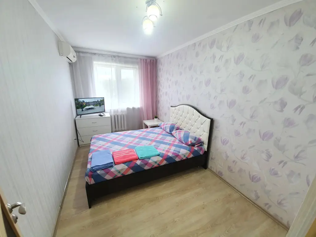 Альметьевск: Квартира Виталий HouseRent Двухкомнатная по ул. Нефтяников, 27