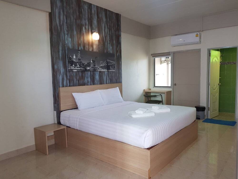 Паттайя: Blue Bed Pattaya SHA by Zuzu
