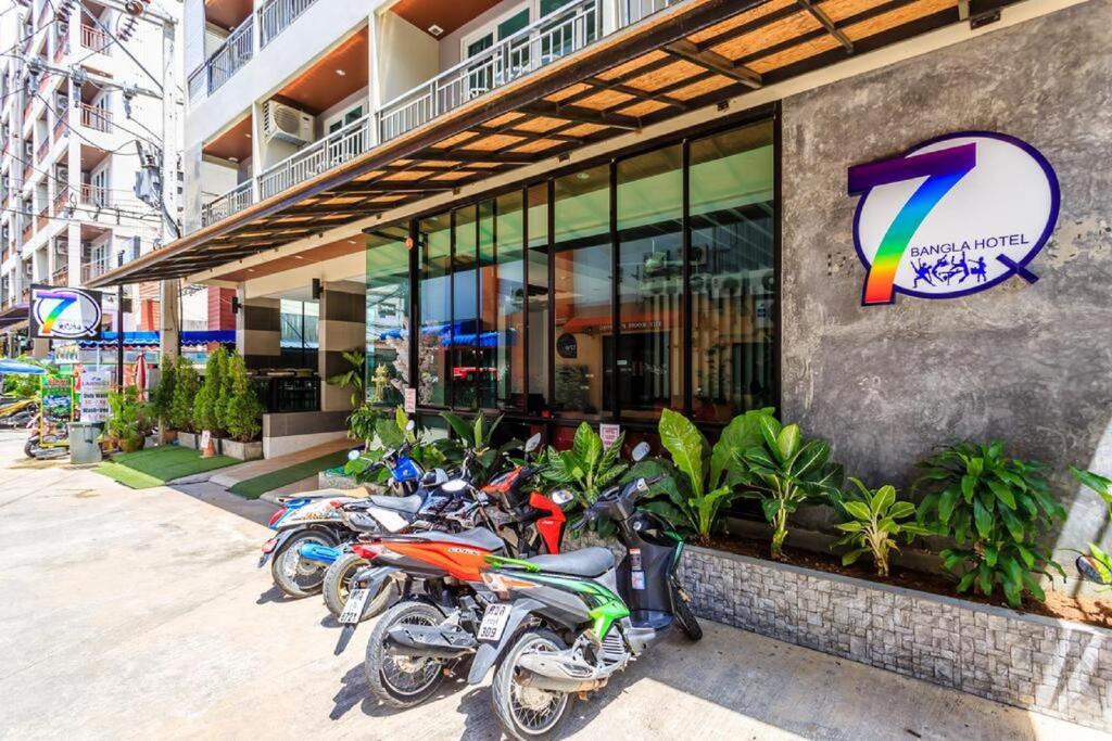 Кату: 77 Bangla Hotel