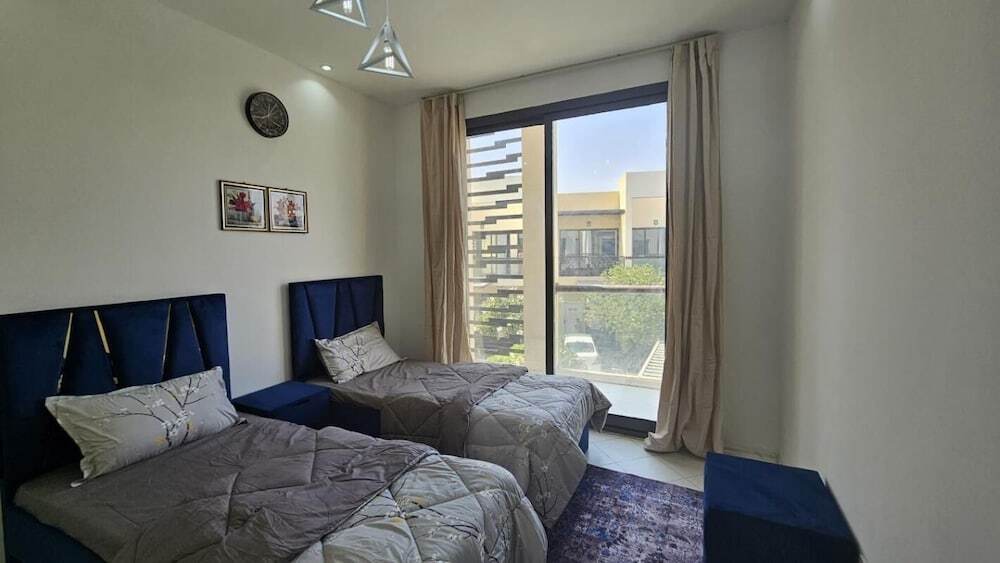 Дубай: Elegant 2-bed Villa And hall, G,1