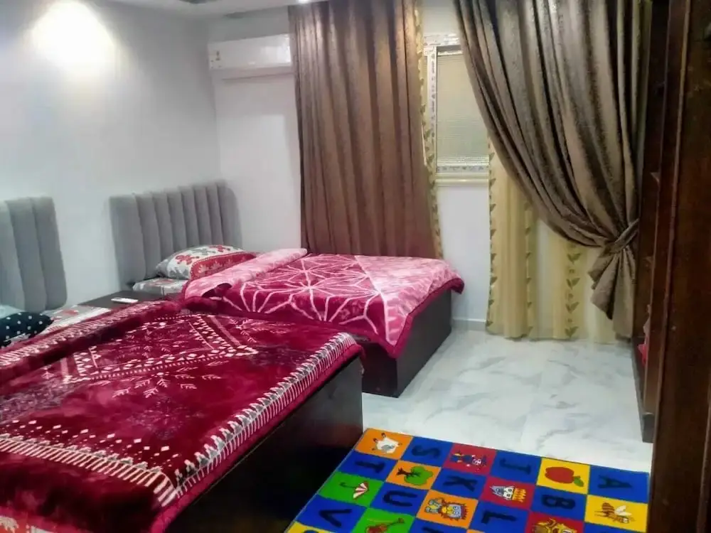 Гиза: zahrat el bahr el azam apartments