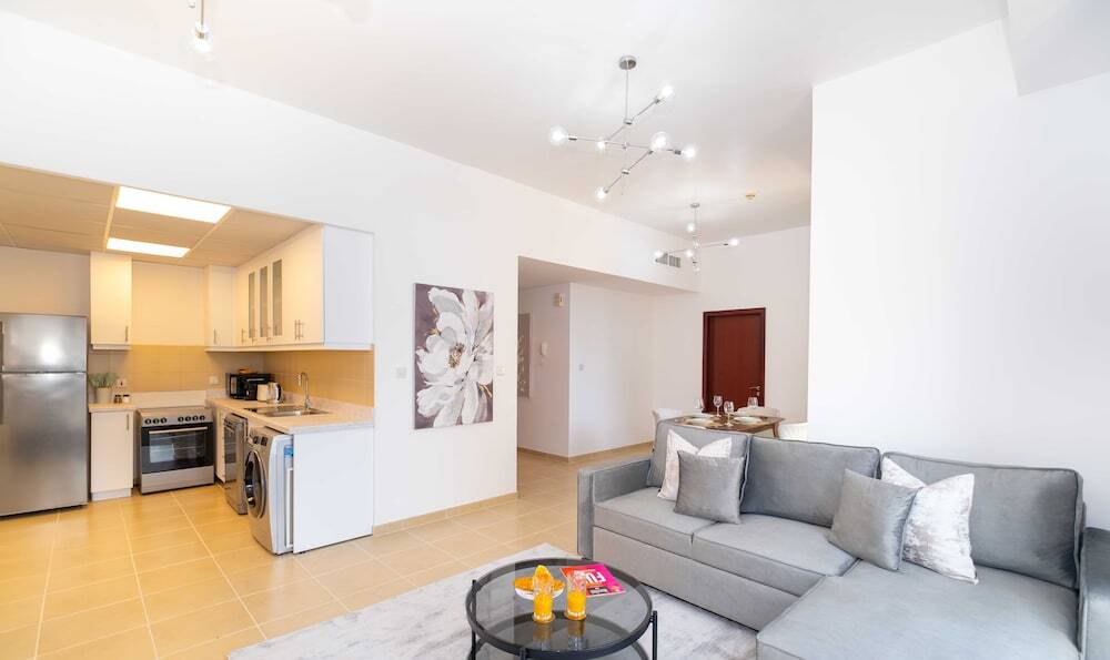 Дубай: LUX  The JBR Marina View Suite 2