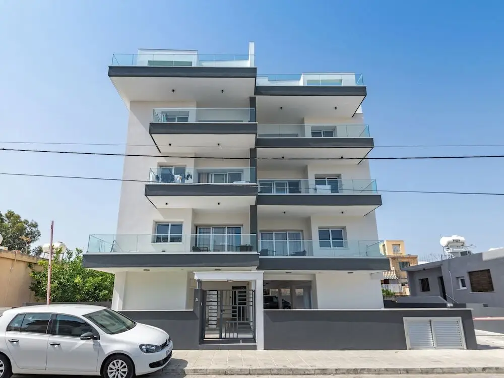 Sanders Cruise - Lovely Studio Apt With Balcony — фото 1