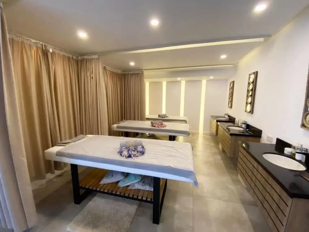 Калогреа: Elegant Two-bedroom Apartment in Upscale Surroundings