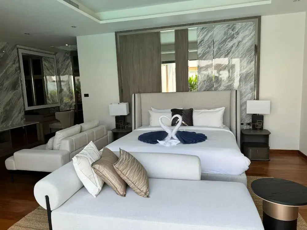 Пхукет: Breeze Villa with maid by Lofty