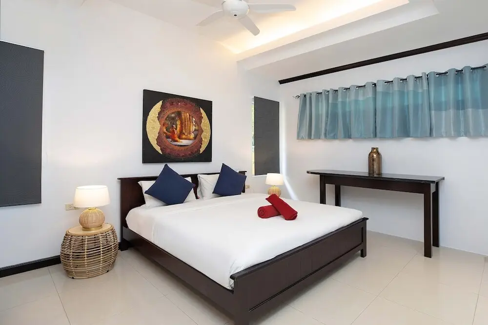 3BR Pool Villa Prima Near NaiHarn Beach — фото 1