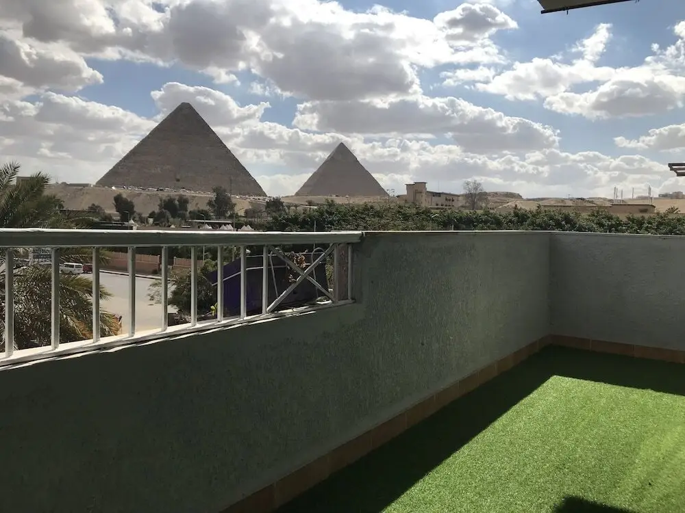 Pyramids Cozy and Friendly House — фото 1