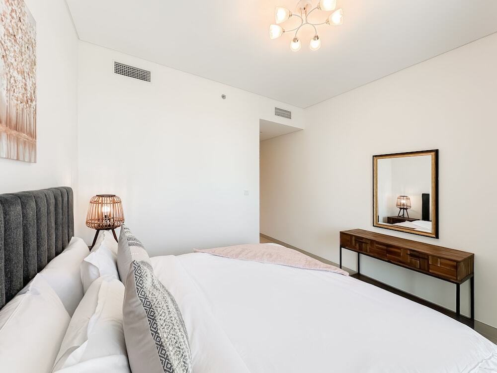 Дубай: Breathtaking 3BR with Sea & Marina
